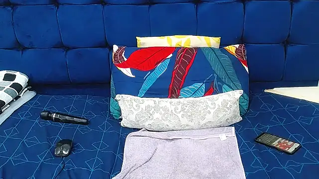 AriesCake online show from February 2026 07:07:01 PM