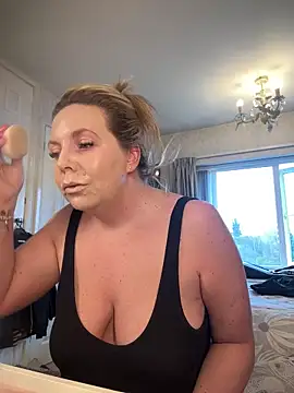 Betty BlueEyesX online show from March 2025 09:12:02 AM