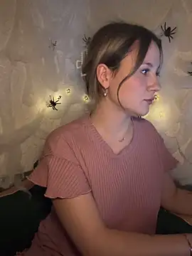 mollygirll online show from October 2025 06:19:02 PM