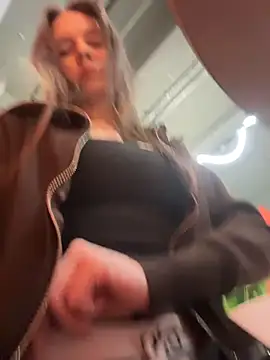 MilaBee online show from March 2026 11:27:02 AM