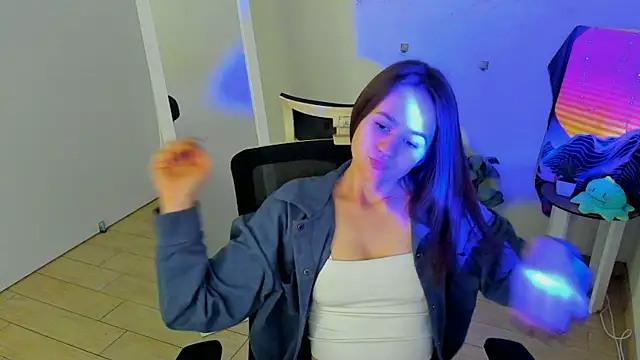 Catherine e online show from October 2025 06:17:02 PM