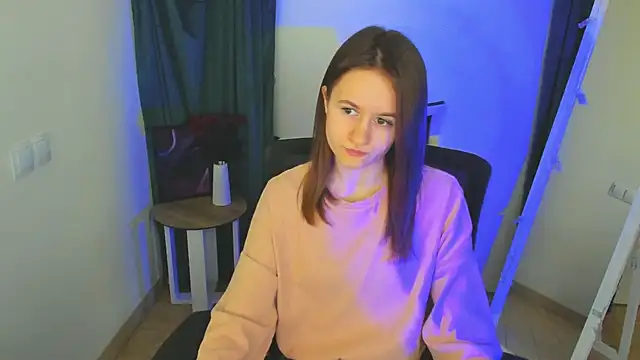 Catherine e online show from October 2025 06:28:01 PM