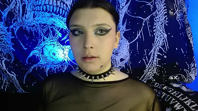 mikaskullcs online show from December 2025 09:00:01 PM