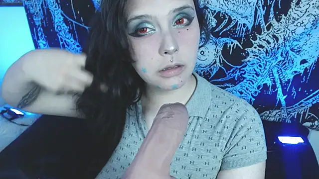 mikaskullcs online show from April 2026 07:58:02 PM