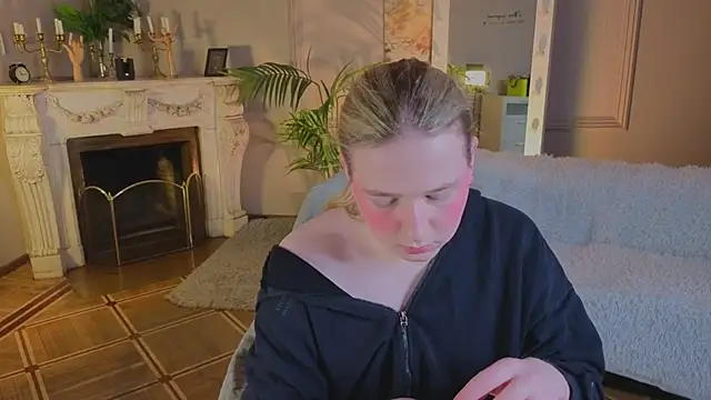 Jes Solar online show from September 2025 12:21:02 PM