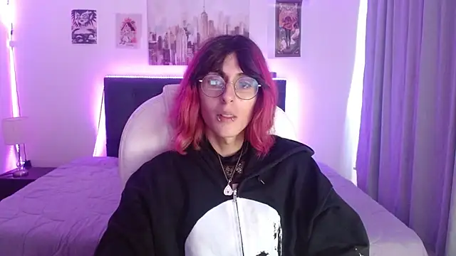 goth minerva online show from December 2025 01:17:01 PM