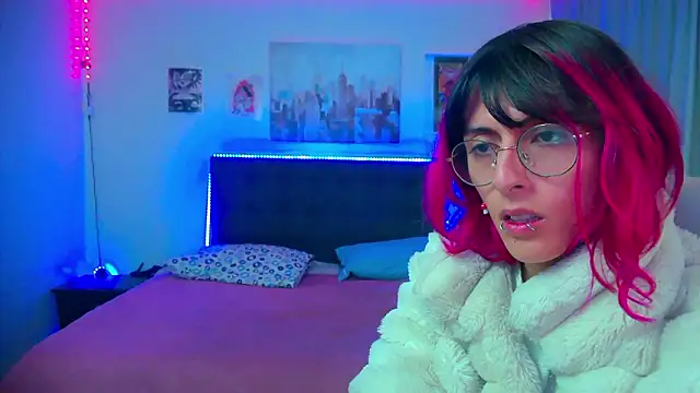 goth minerva online show from February 2026 01:51:01 PM