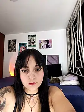 Snapshot of KARINNA__RAVEN chatting on October 2025 01:38:01 AM KARINNA RAVEN online show from October 2025 01:38:01 AM