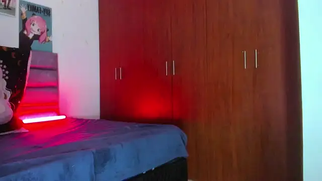 Snapshot of KARINNA__RAVEN chatting on November 2025 01:28:01 AM KARINNA RAVEN online show from November 2025 01:28:01 AM