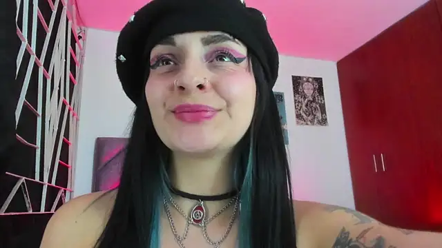 KARINNA  RAVEN online show from December 2025 12:17:01 AM