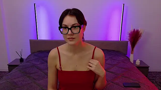 Maria Fitch online show from March 2025 11:00:01 AM