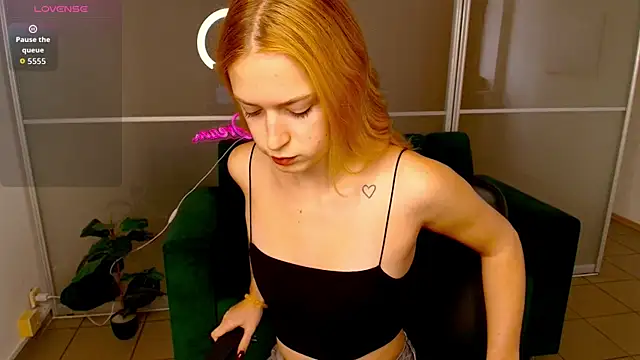 MirandaMayers online show from October 2025 11:41:02 AM