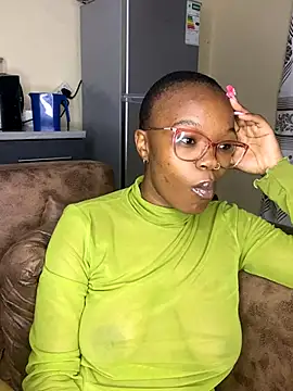 YummyMelanin117 online show from November 2025 09:15:02 PM