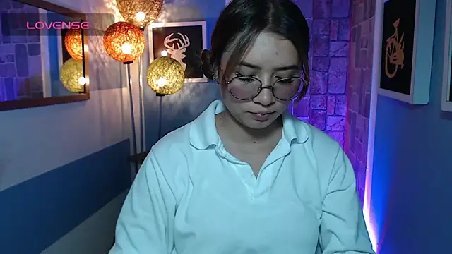 Fiorellaa delsd online show from September 2025 03:15:01 PM