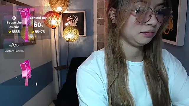 Fiorellaa delsd online show from October 2025 03:25:01 PM