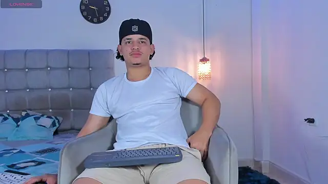 samxx muscle online show from November 2025 12:48:02 PM