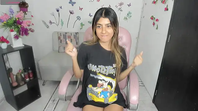 kitty girl   online show from November 2025 04:16:01 PM