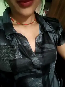 Eshwari Chopra online show from April 2026 03:37:01 AM