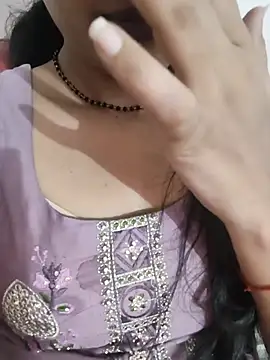 Snapshot of Eshwari_Chopra chatting on June 2026 11:51:01 PM Eshwari Chopra online show from June 2026 11:51:01 PM