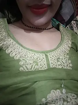 Snapshot of Eshwari_Chopra chatting on July 2026 06:05:01 AM Eshwari Chopra online show from July 2026 06:05:01 AM