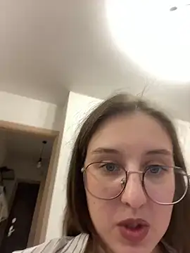 Vviikkssiikk online show from March 2025 08:48:02 PM