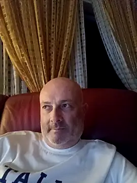 Alexis Bull online show from September 2025 10:47:01 PM