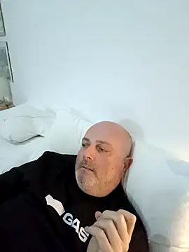 Alexis Bull online show from February 2026 05:36:01 PM