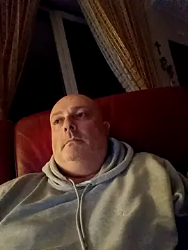 Alexis Bull online show from March 2026 12:03:01 AM