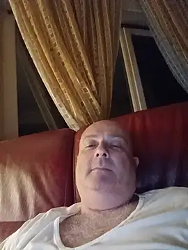 Alexis Bull online show from May 2026 11:31:02 PM