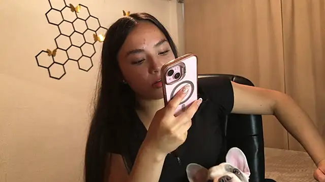 Snapshot of amelia_hall chatting on October 2025 06:06:01 PM amelia hall online show from October 2025 06:06:01 PM