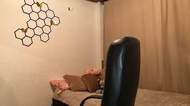 Snapshot of amelia_hall chatting on October 2025 12:02:01 PM amelia hall online show from October 2025 12:02:01 PM