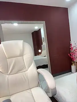 im eli1 online show from March 2026 08:39:01 PM