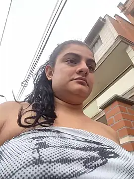 carlafox05 online show from April 2026 01:55:02 PM