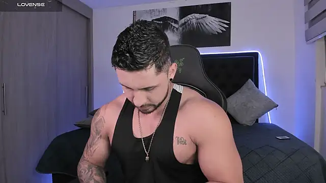 santi aesthetic online show from April 2026 03:09:01 AM