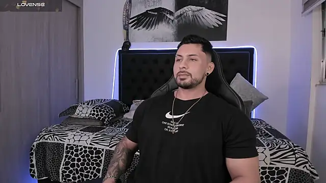 santi aesthetic online show from July 2026 03:05:02 AM