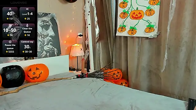 Kristy na online show from October 2025 02:08:01 AM