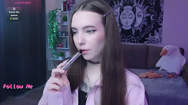 naugghtynikki online show from November 2025 05:18:02 AM