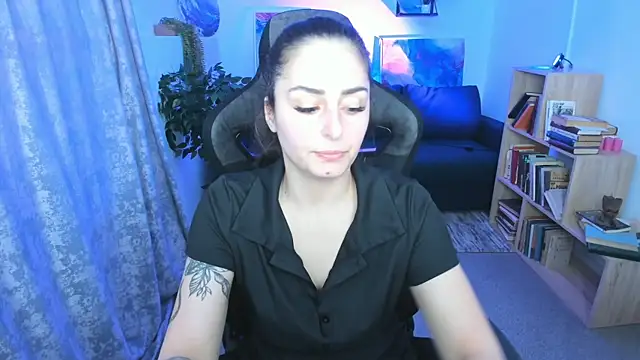 Snapshot of ValeriiMills chatting on April 2026 01:53:01 PM ValeriiMills online show from April 2026 01:53:01 PM