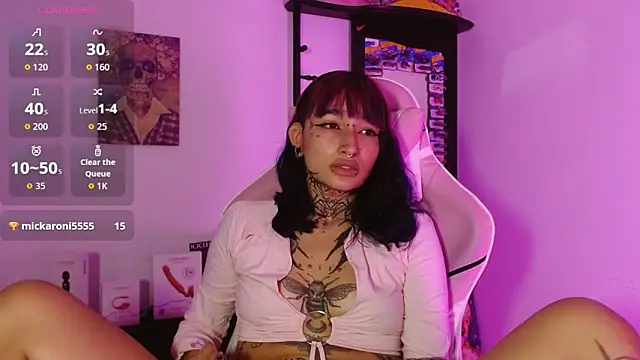 SharaRoss1 online show from April 2026 11:10:02 PM