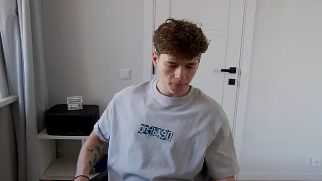 DanyDavis online show from April 2026 10:38:01 AM