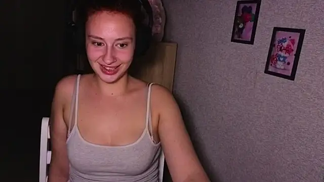 Snapshot of kristi_ginger chatting on September 2025 12:12:02 AM kristi ginger online show from September 2025 12:12:02 AM