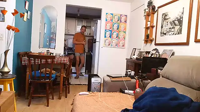 Snapshot of CasalcwBR chatting on June 2026 07:22:02 PM CasalcwBR online show from June 2026 07:22:02 PM