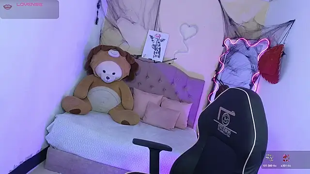 kissy tay online show from October 2025 11:39:02 AM