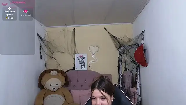 kissy tay online show from October 2025 11:49:02 AM