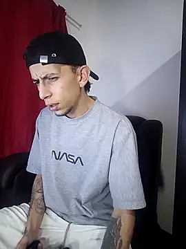 Chris  Jones online show from October 2025 04:07:01 AM