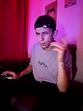 Chris  Jones online show from October 2025 04:24:02 AM