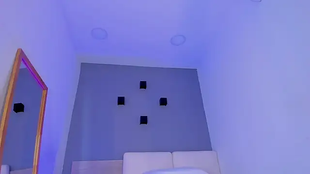 Snapshot of FreyaZimmerman_ chatting on October 2025 06:50:02 PM FreyaZimmerman online show from October 2025 06:50:02 PM