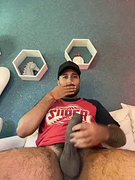 PapiStan online show from October 2025 12:44:01 AM