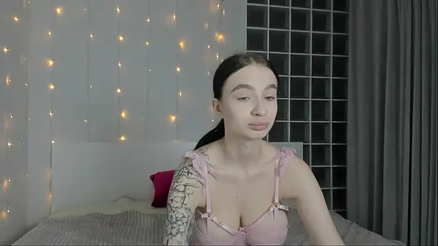 Chatty Alice online show from October 2025 11:50:04 PM