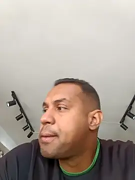 Snapshot of elnegro707070 chatting on November 2025 03:21:01 PM elnegro707070 online show from November 2025 03:21:01 PM